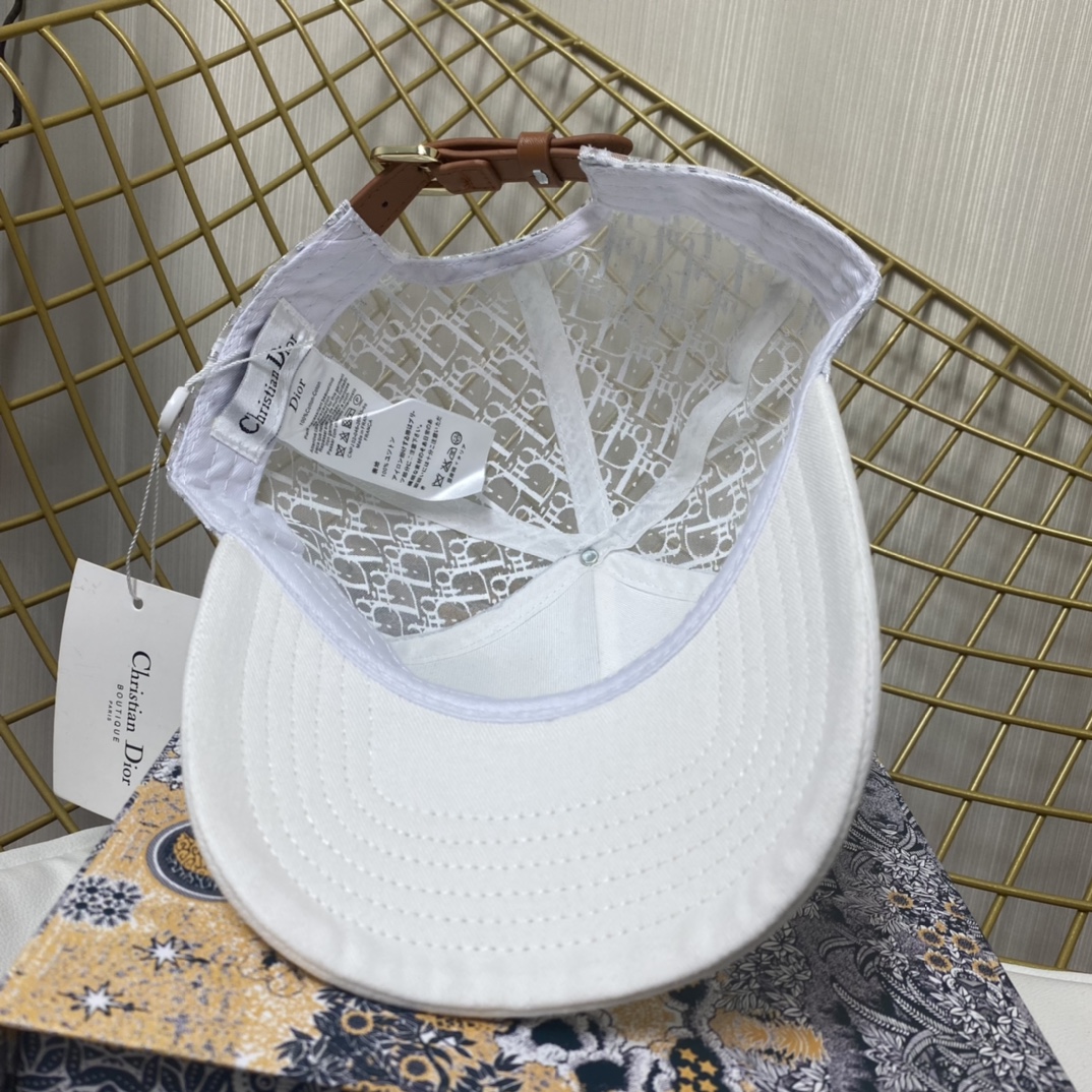 D*or hats