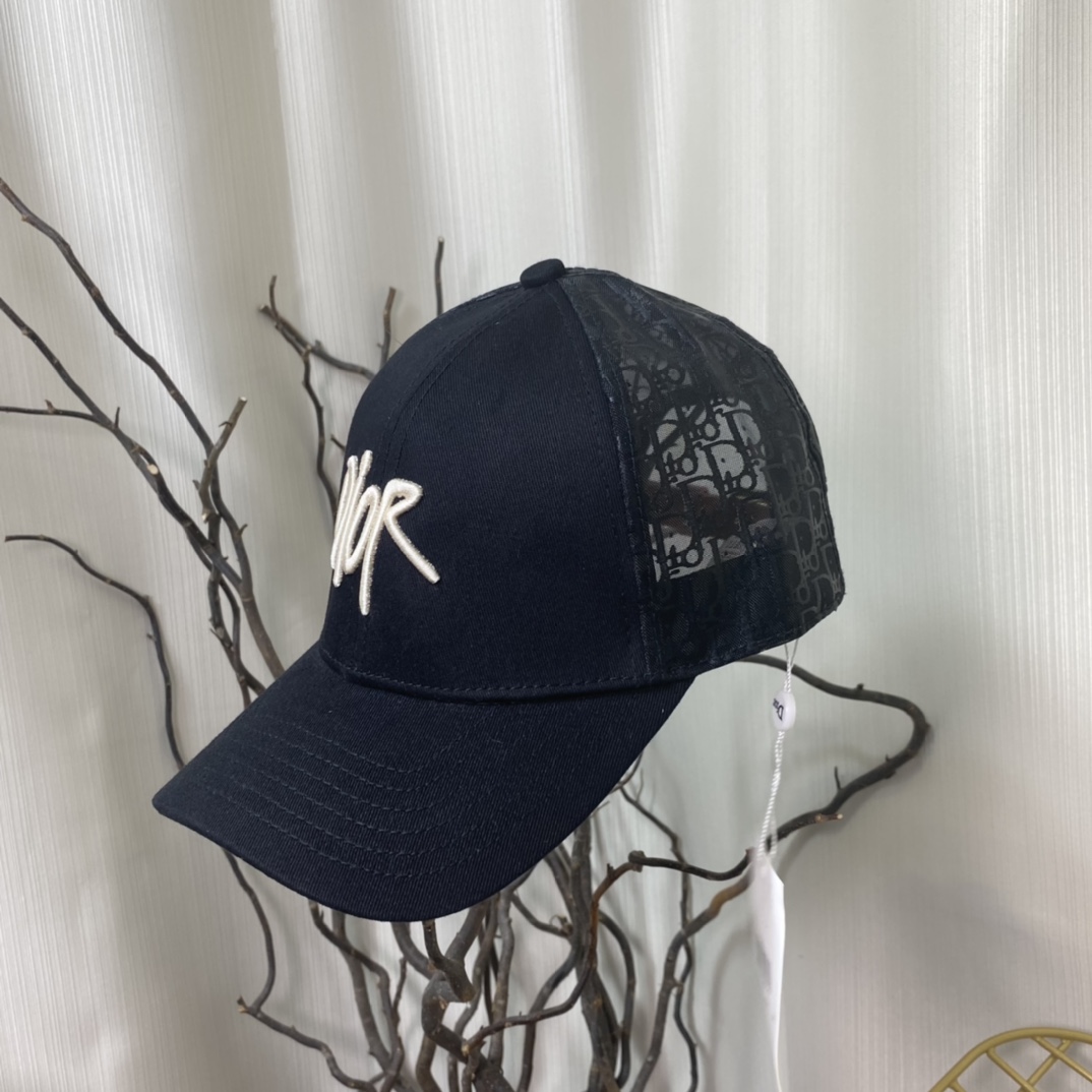 D*or hats