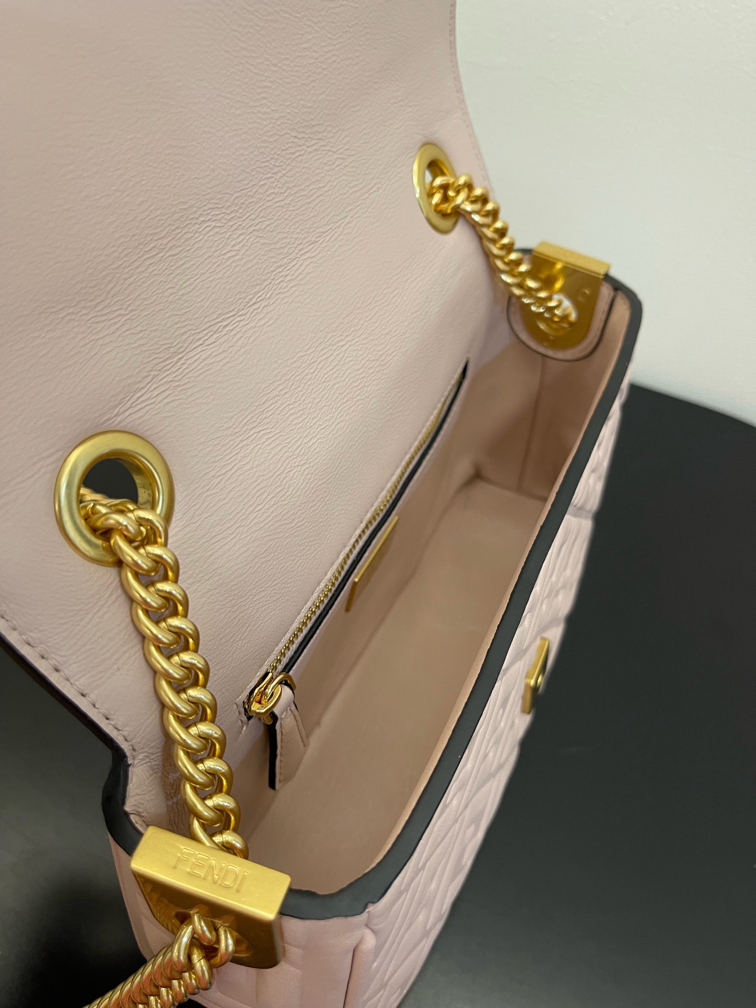 F**di baguette bag-24x14x7cm