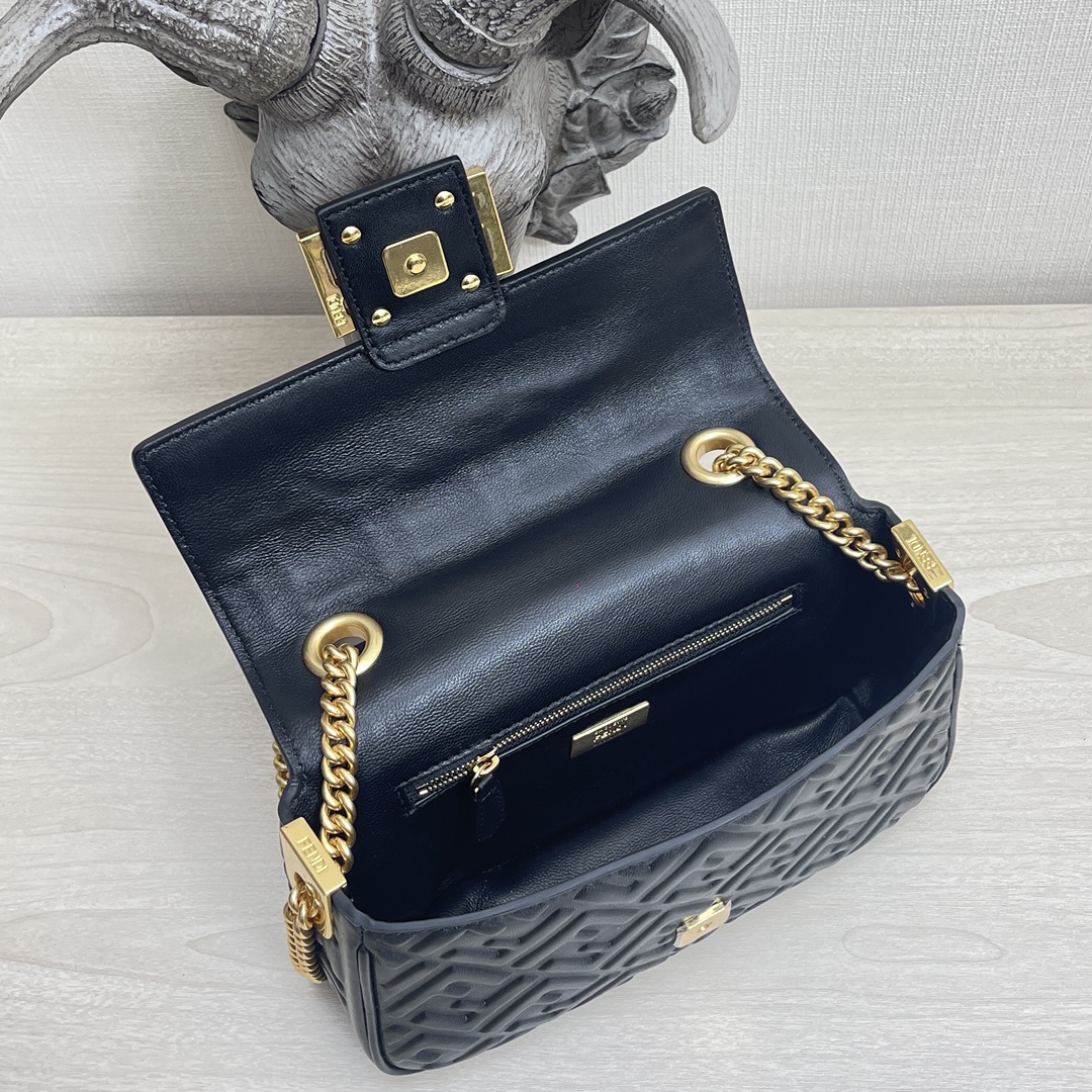 F**di baguette bag-24x14x7cm