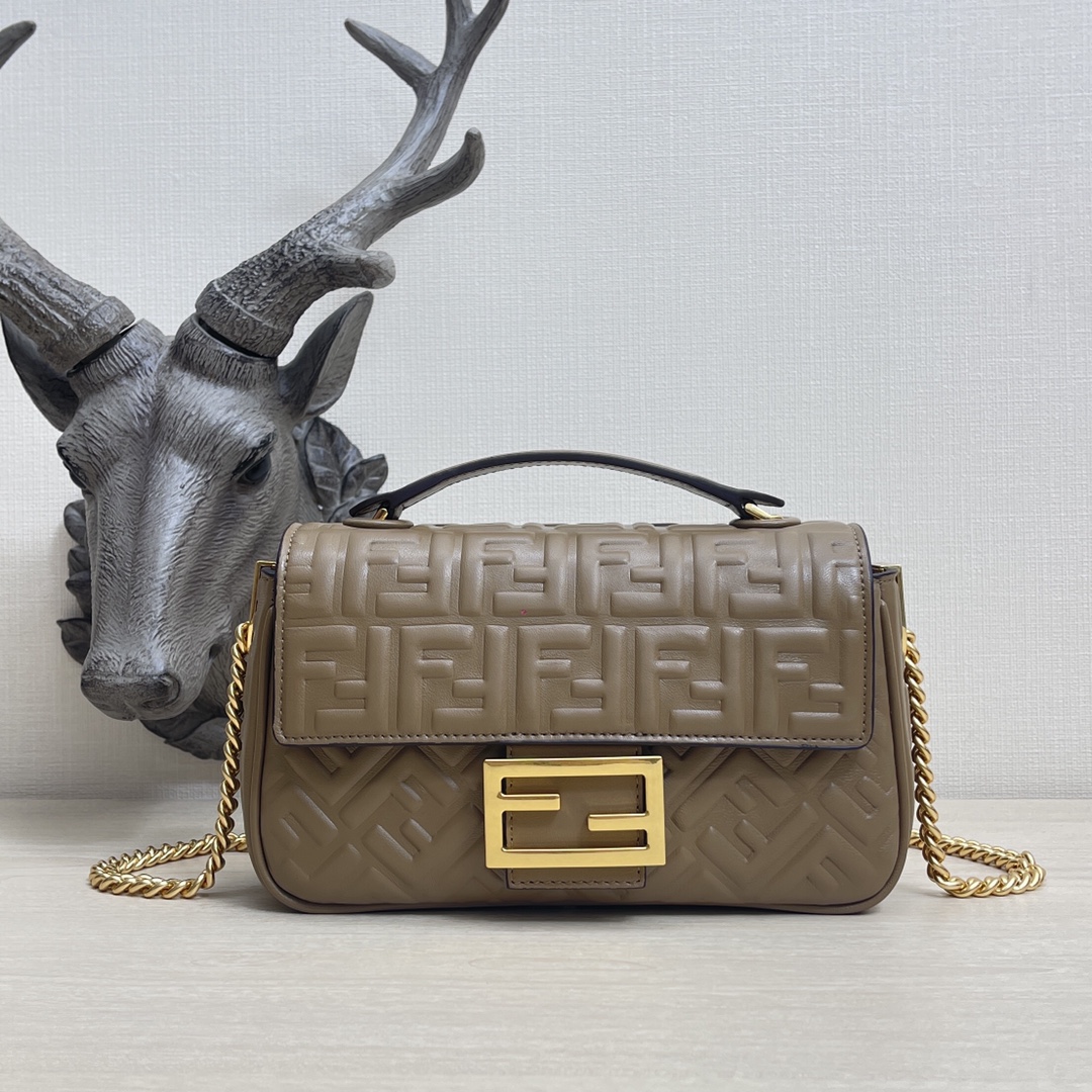 F**di baguette bag-24x14x7cm