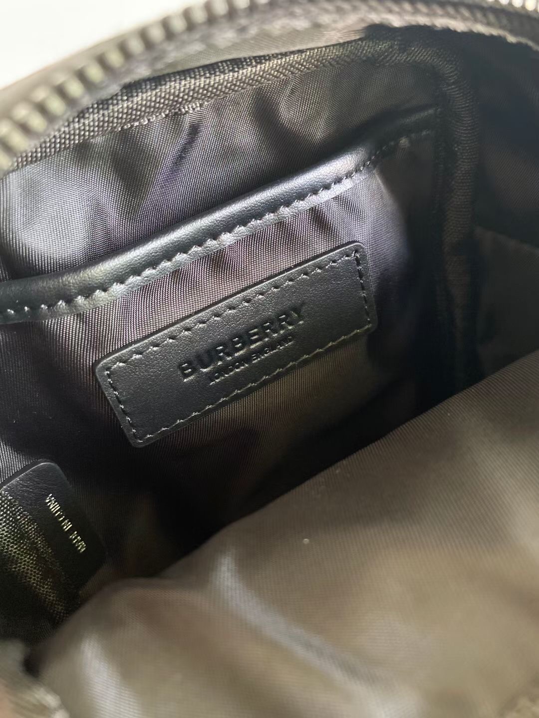 B**rry crossbody bag-14 x 6 x 19.5cm