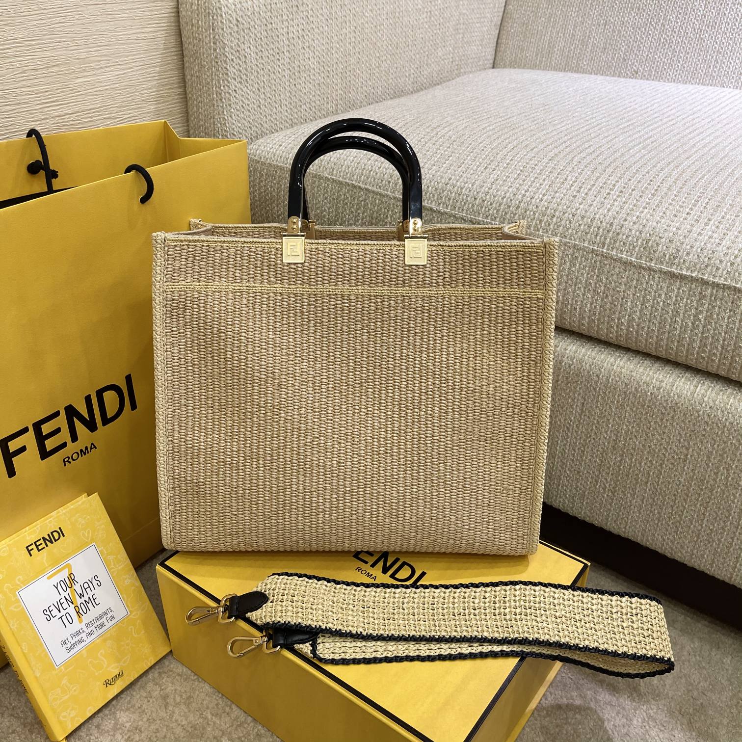 F**di sunshine tote-31x17x35cm