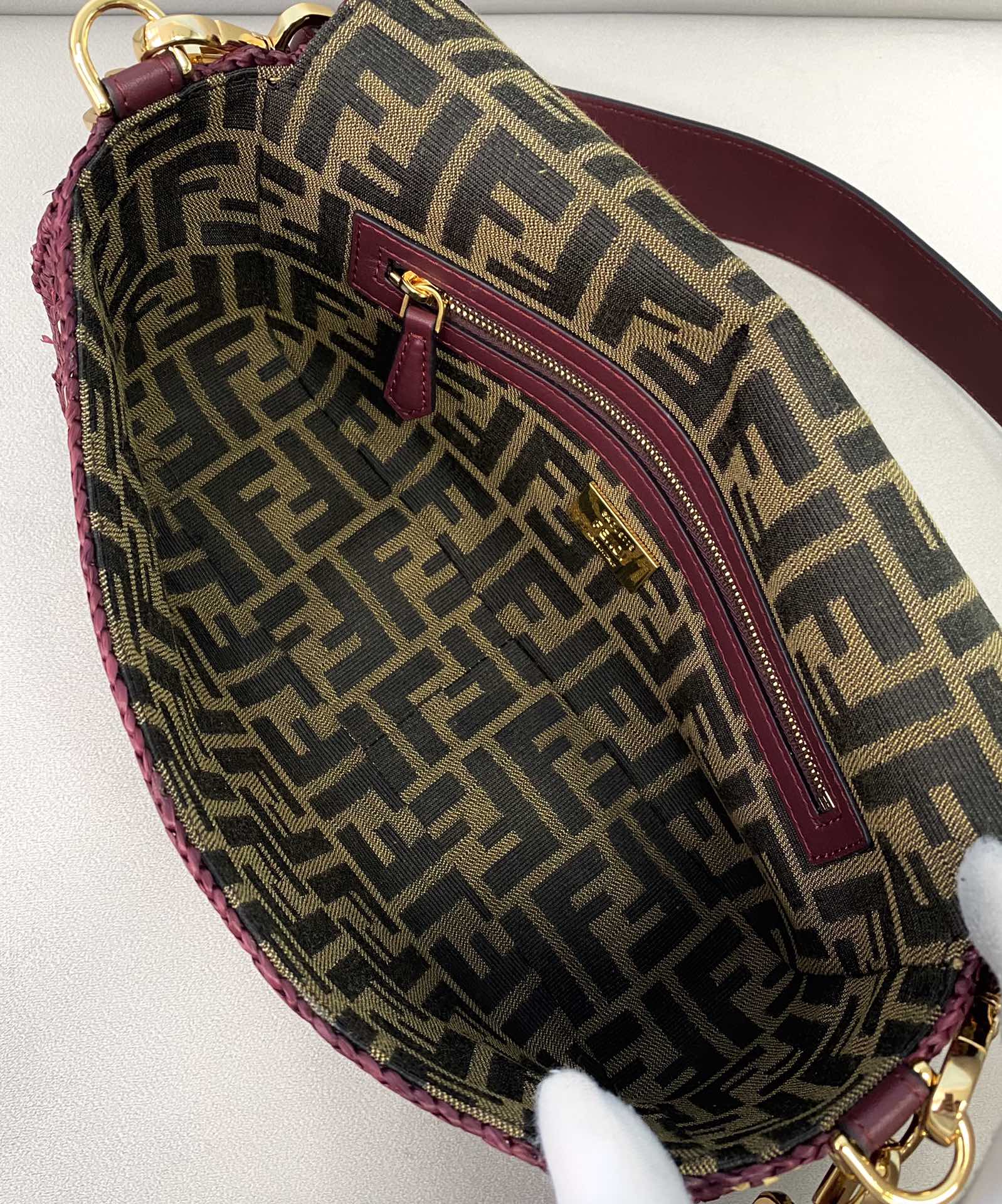 F**di medium baguette bag-26x15x4cm