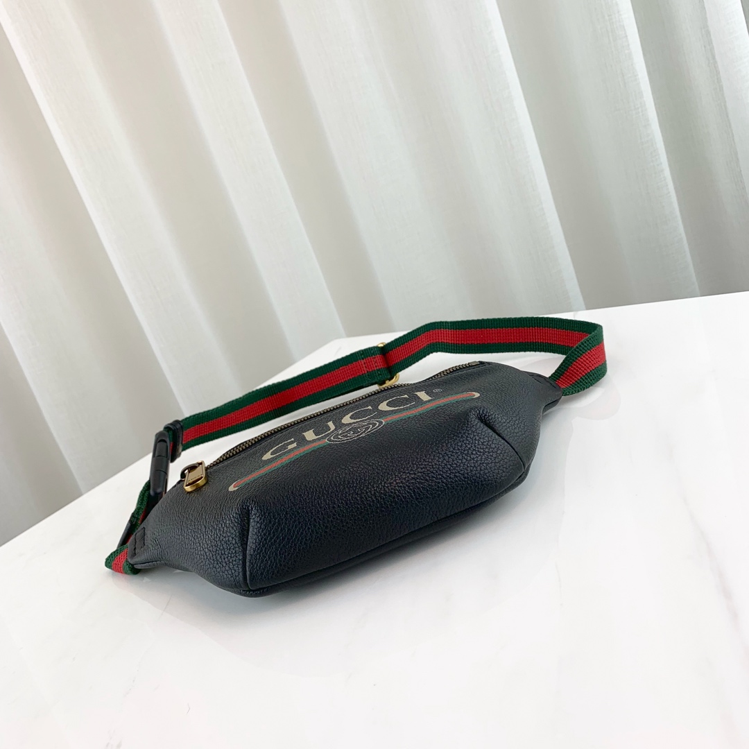 G*u*i waist bag-22cm
