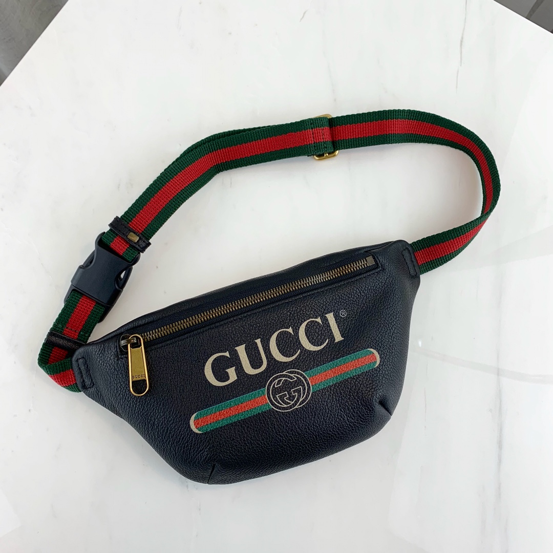 G*u*i waist bag-22cm