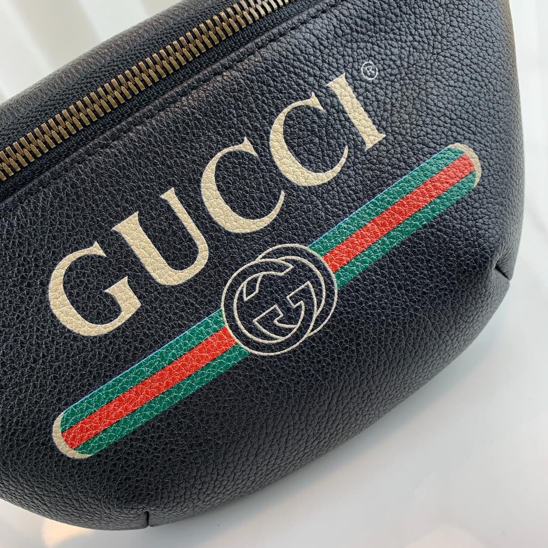G*u*i waist bag-22cm
