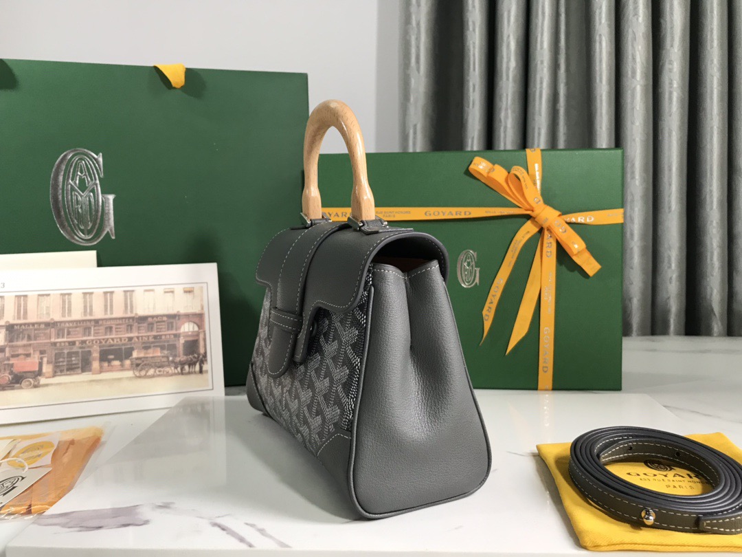 G09ard coated canvas and leather saigon top handle bag-21cm