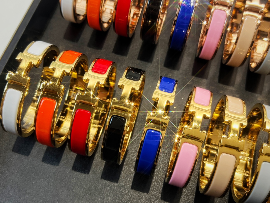 H**mes bracelet