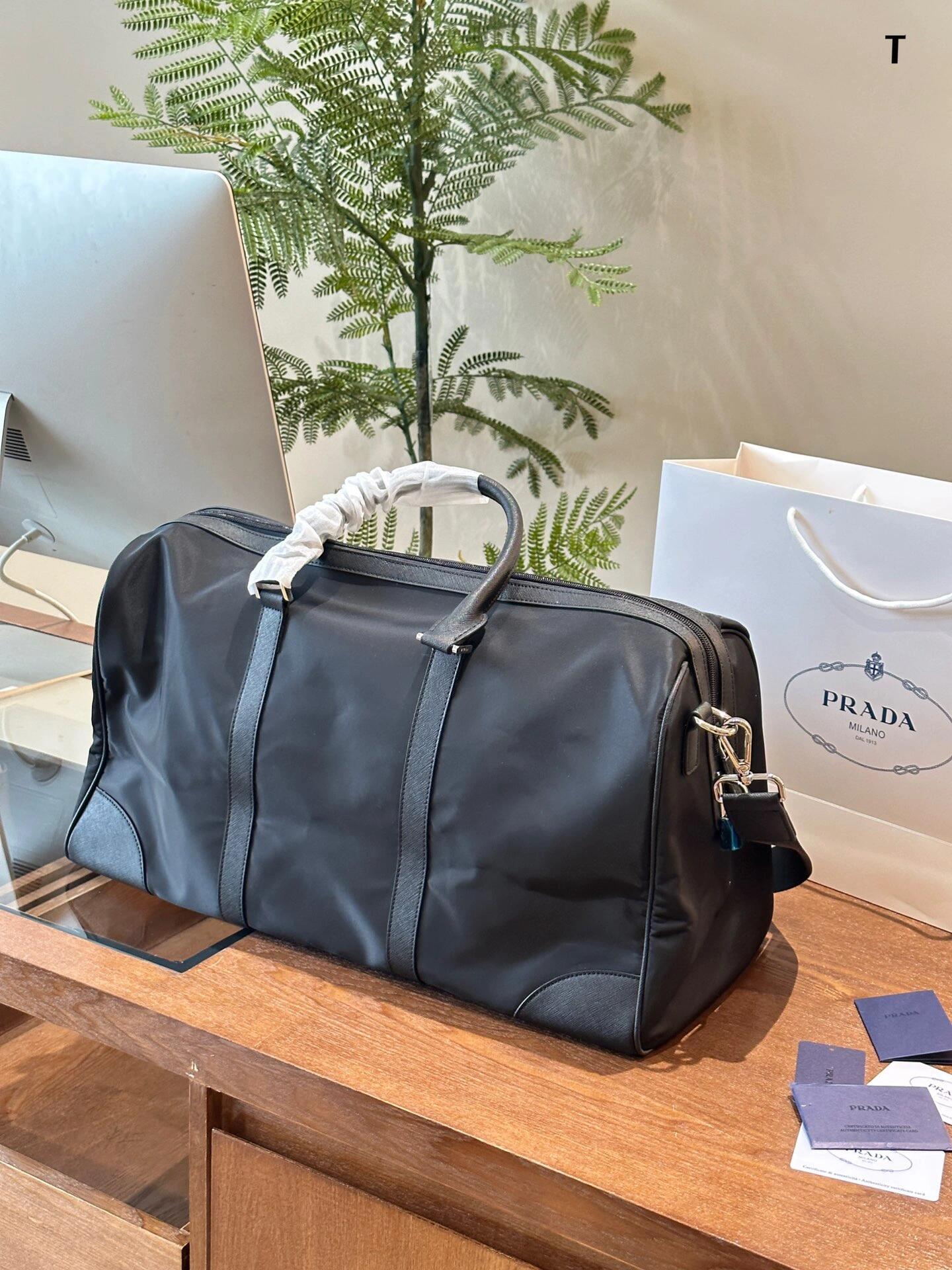 Pra*a travel bag-48*26*16.5cm