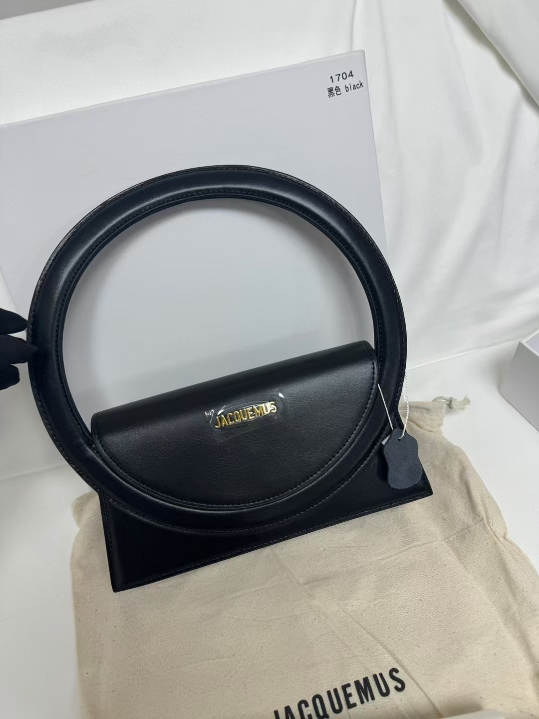 Ja*qvemvs le sac rond bag leather black-26*13*6cm