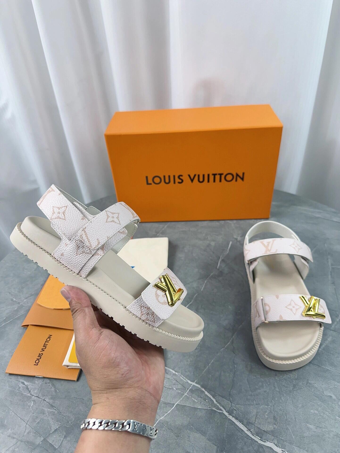 l0*is V*t0n sandals