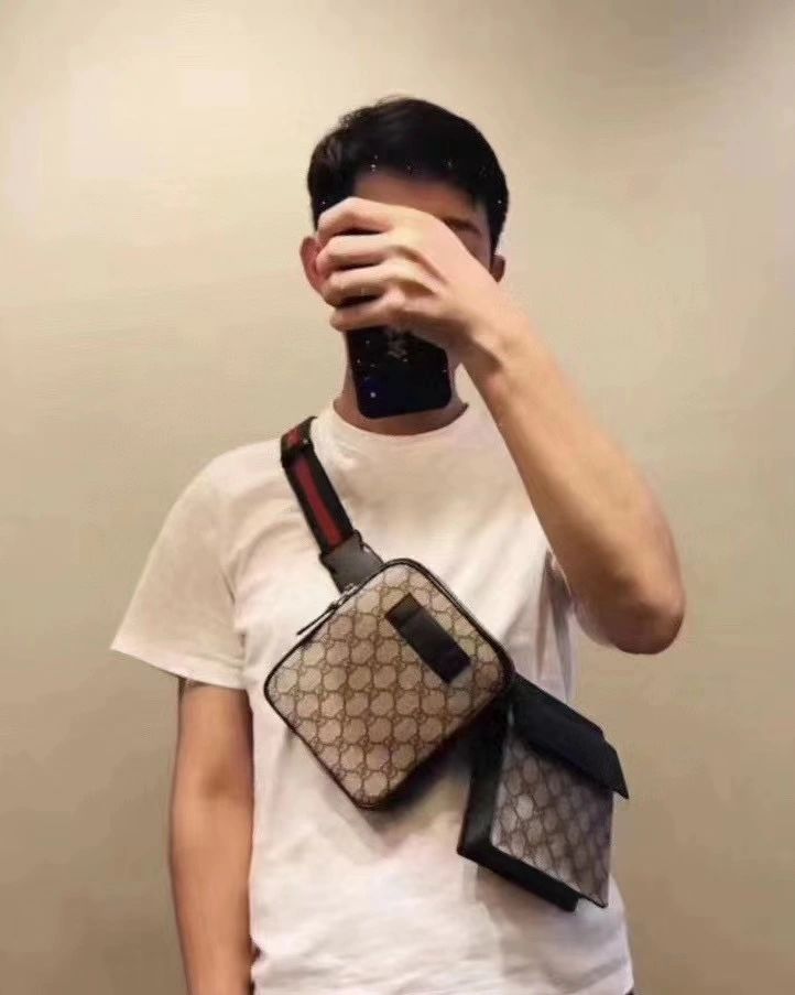 G*u*i waist bag
