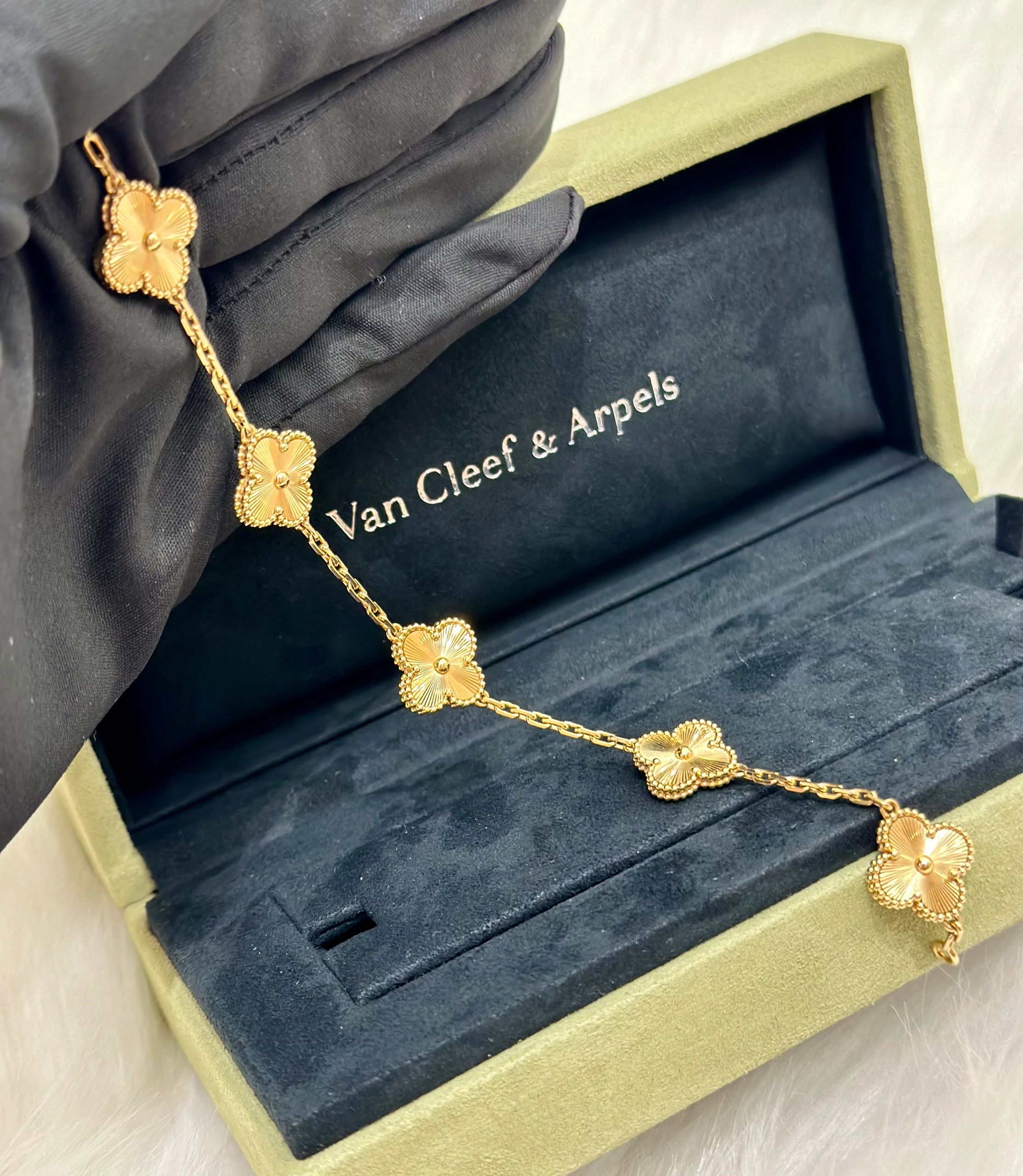 VCA Bracelet