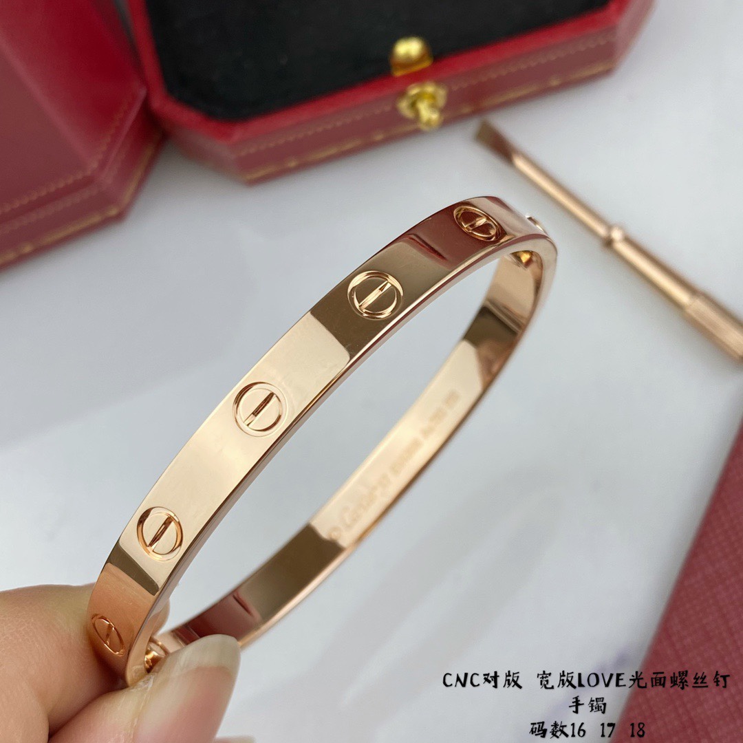 Ca*t*er bracelet