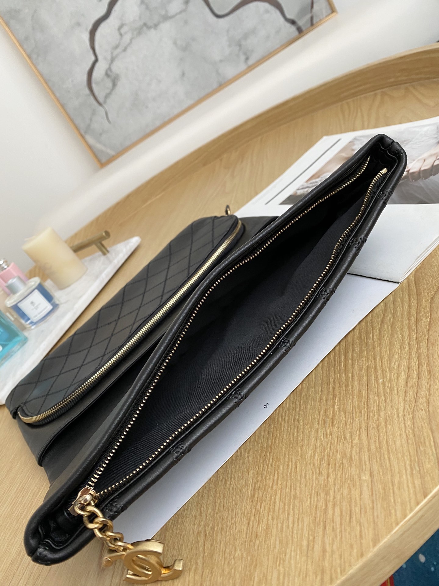 Ch@nel Pouch-28*16CM