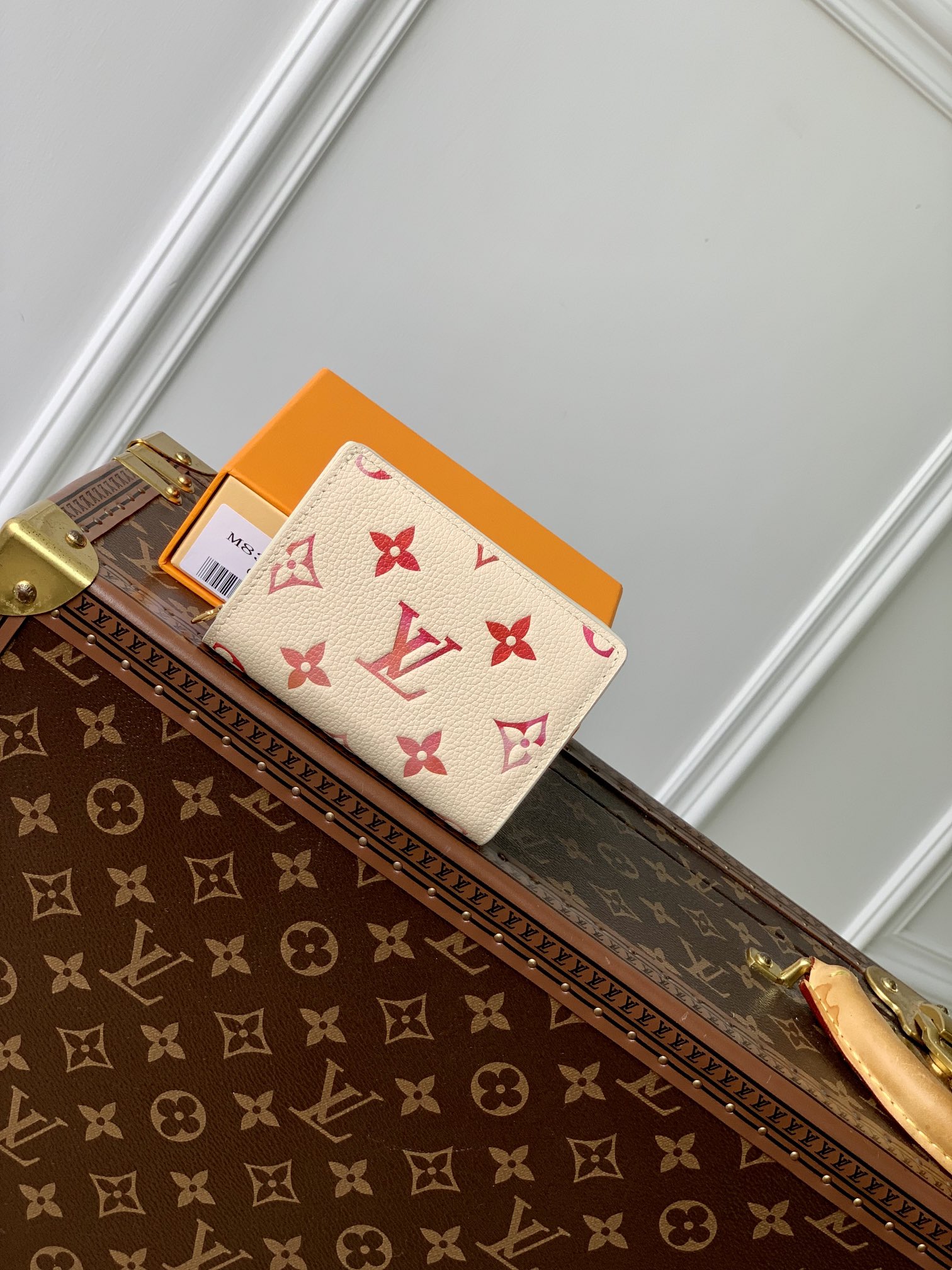 l0*is V*t0n cléa wallet-11*8.5*3.5cm