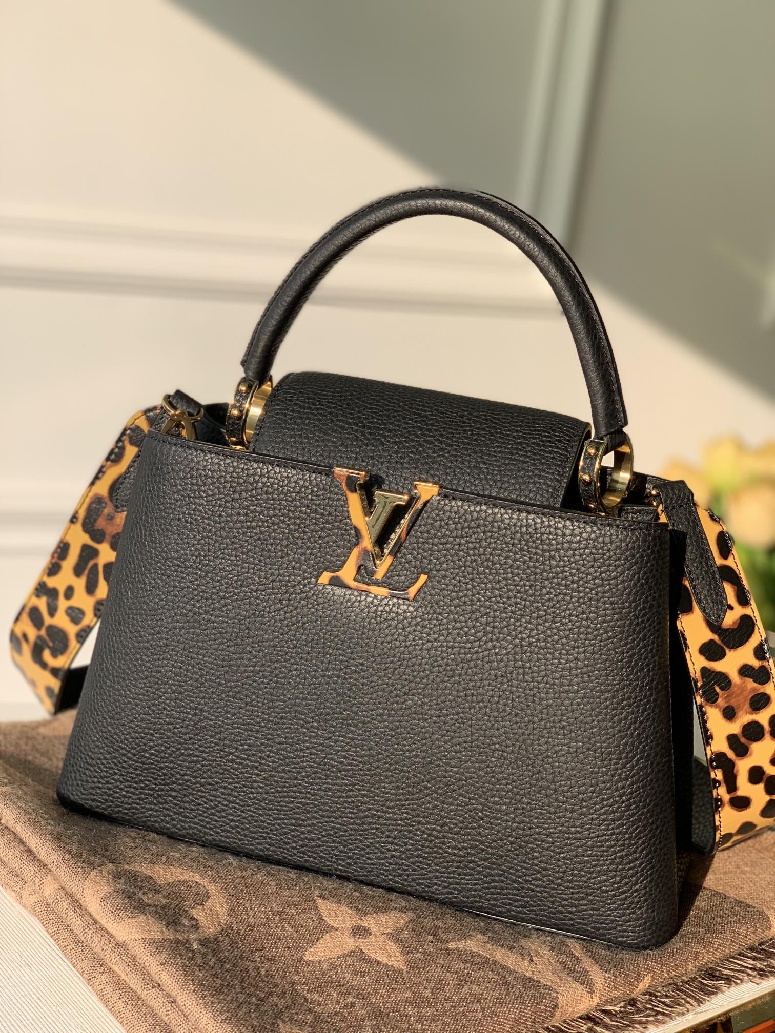 l0*is V*t0n capucines bag-31.5*20*11cm