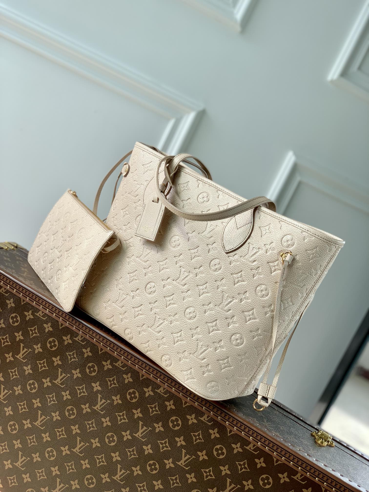 l0*is V*t0n neverfull m46102-32*29*17cm