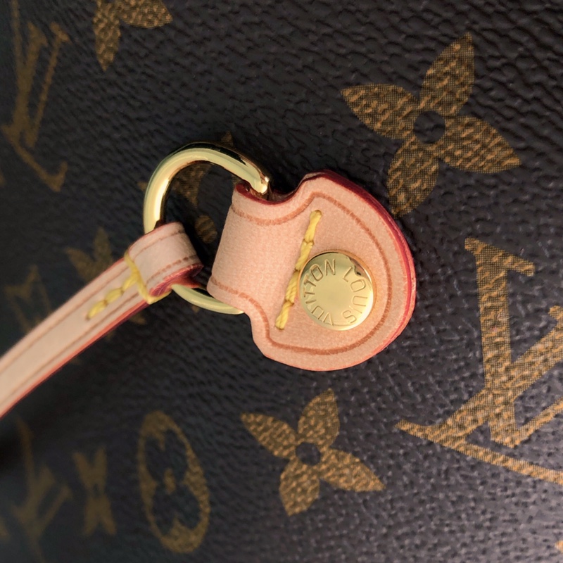 l0*is V*t0n neverfull mm (pink inside) -32*29*17cm