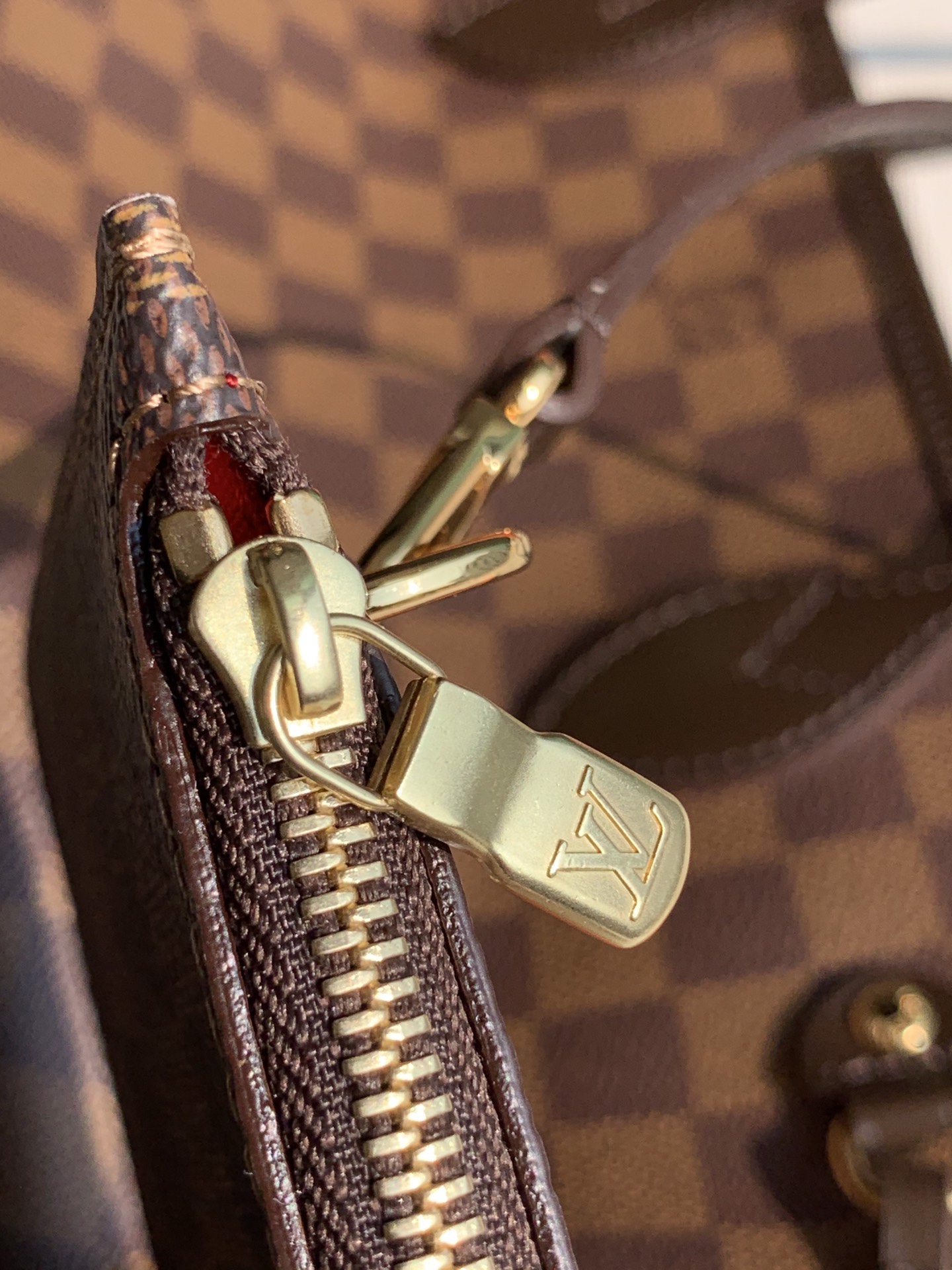l0*is V*t0n neverfull pm -29×21×12cm