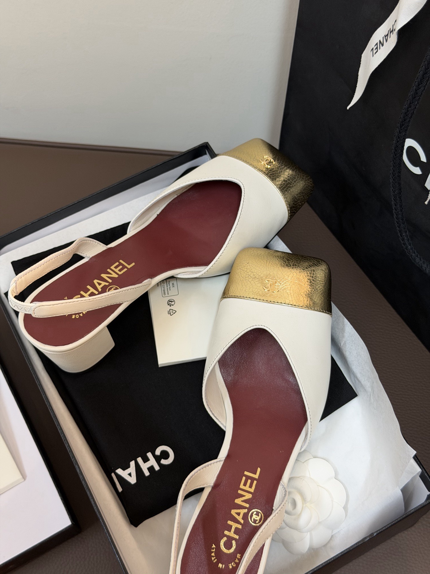 Cha*el Slingback