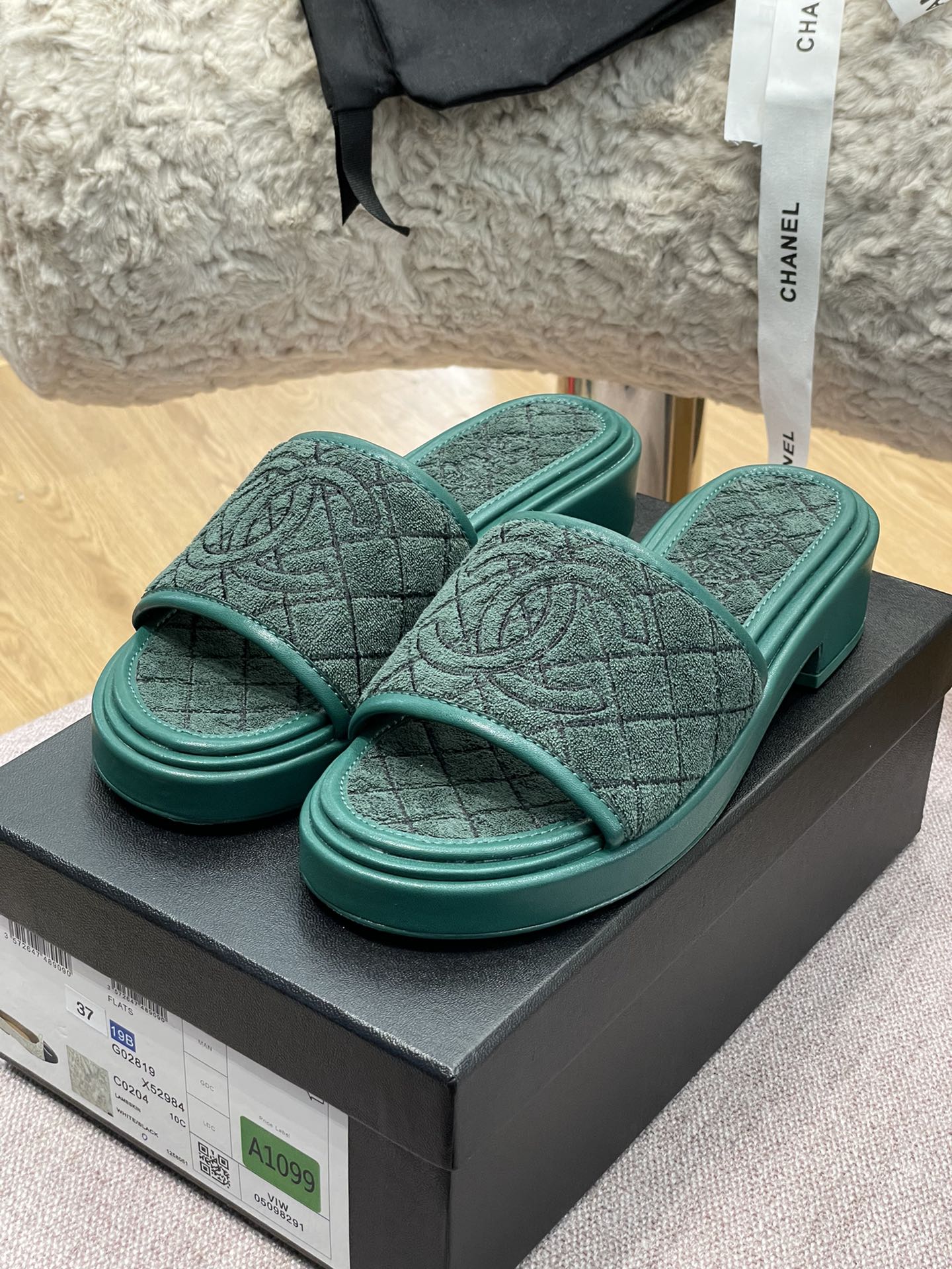 Ch@nel 2022ss Slides