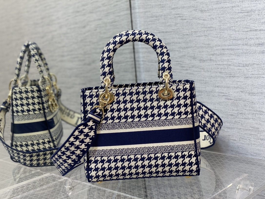 lady D*or handle bag-24cm