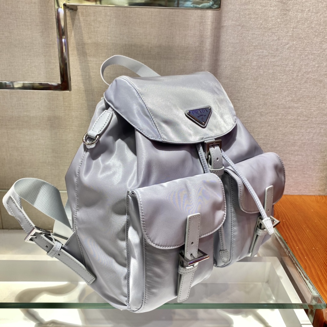 Pra*a backpack 1bz811-30*32*15cm