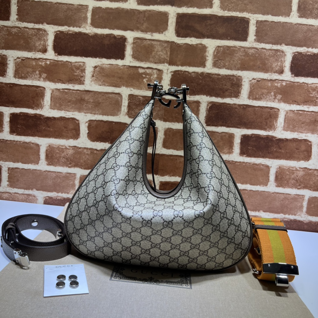 G*u*i attache large shoulder bag-35*32*6cm