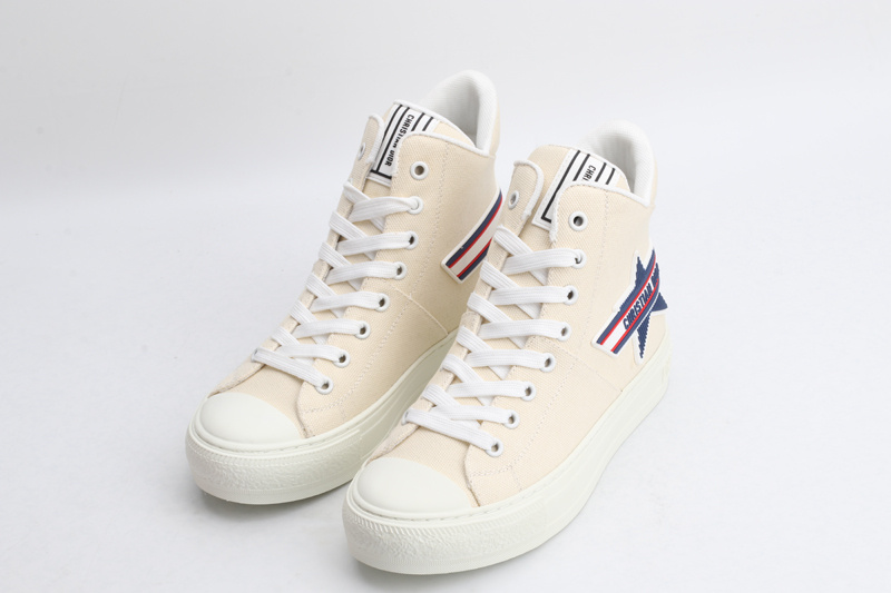 D*or high-top sneakers