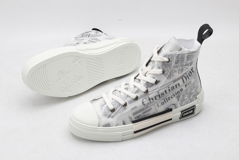 D*or high-top sneakers
