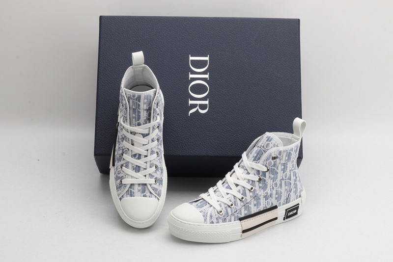 D*or high-top sneakers