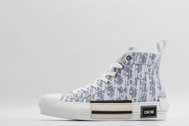 D*or high-top sneakers