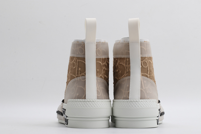 D*or high-top sneakers