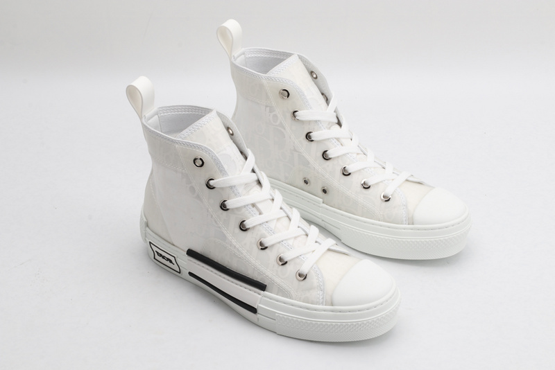 D*or high-top sneakers