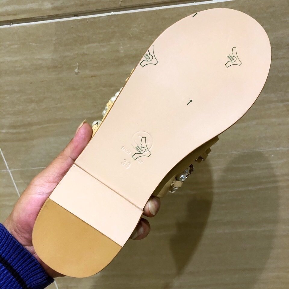 Ch@nel Slippers