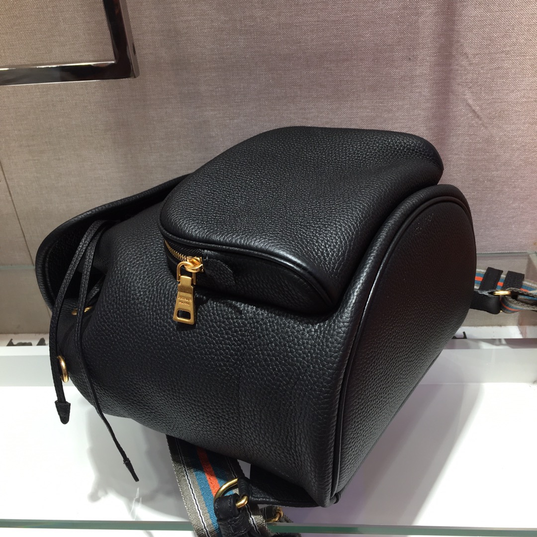 Pra*a backpack 1bz035-24*31*16cm