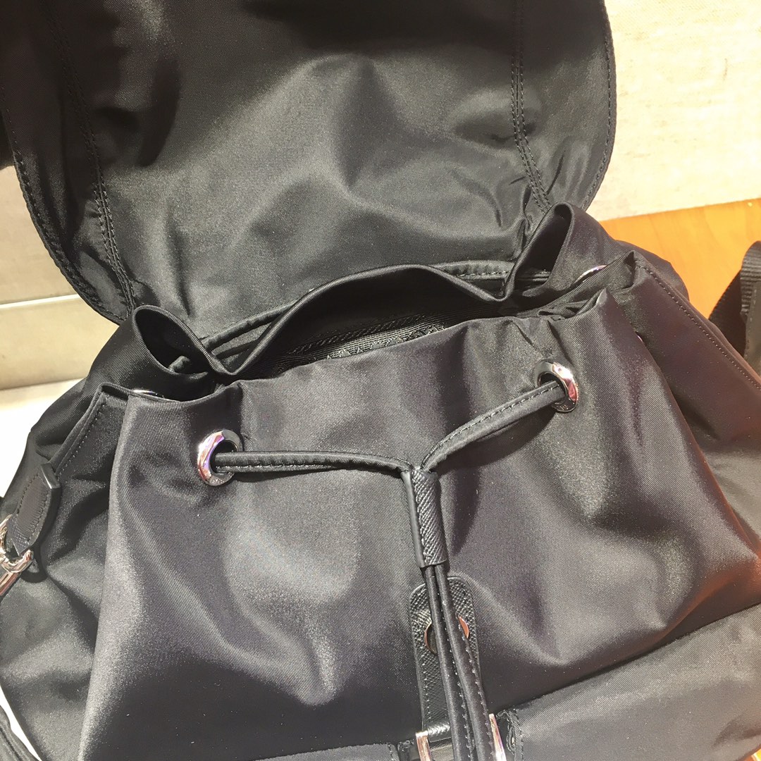 Pra*a backpack 1bz811-30*32*15cm