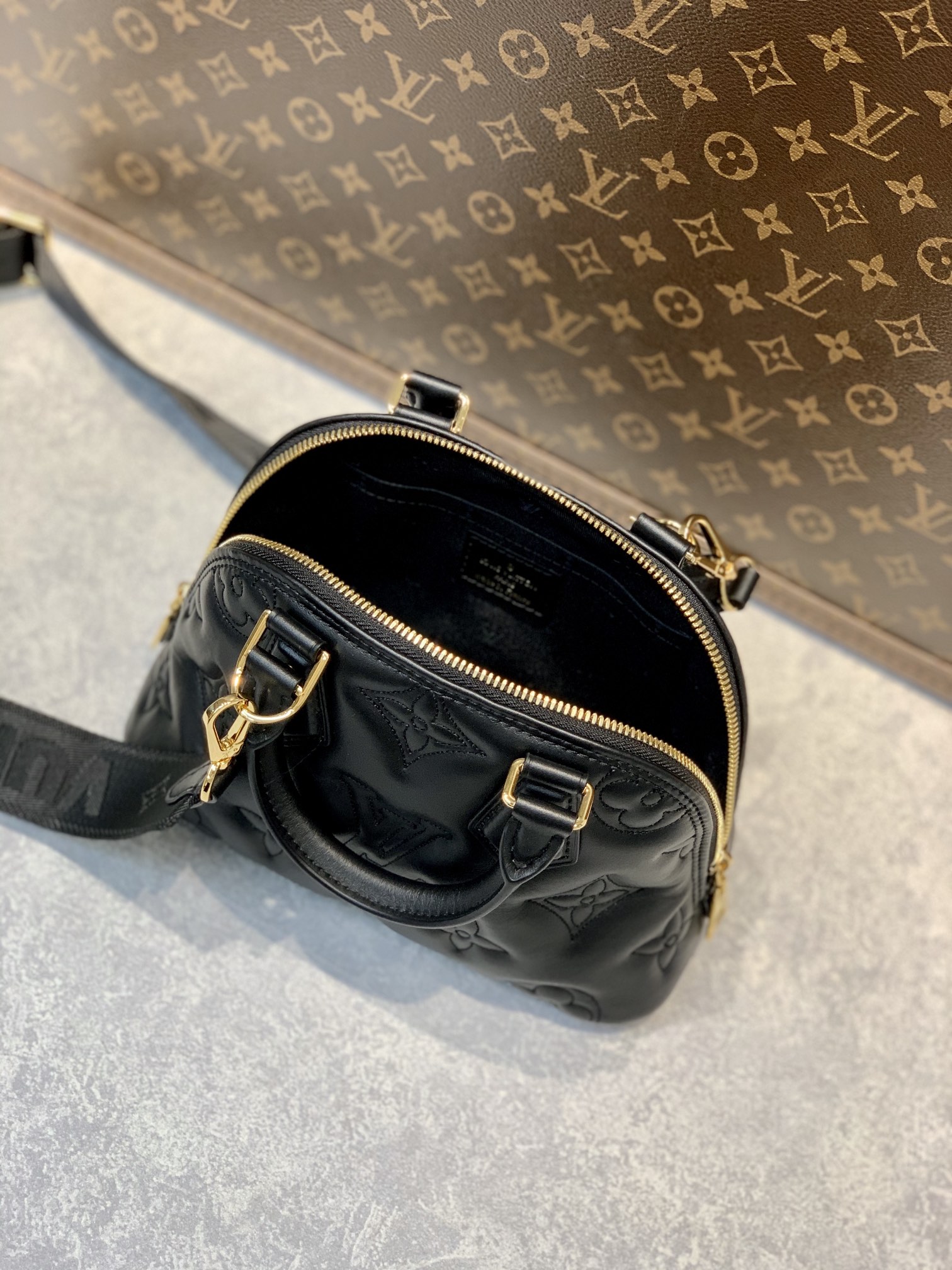l0*is V*t0n n41221 alma bb-25*19*12cm