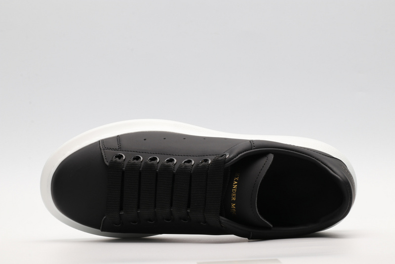 A1exa*der m*q*en sports shoes