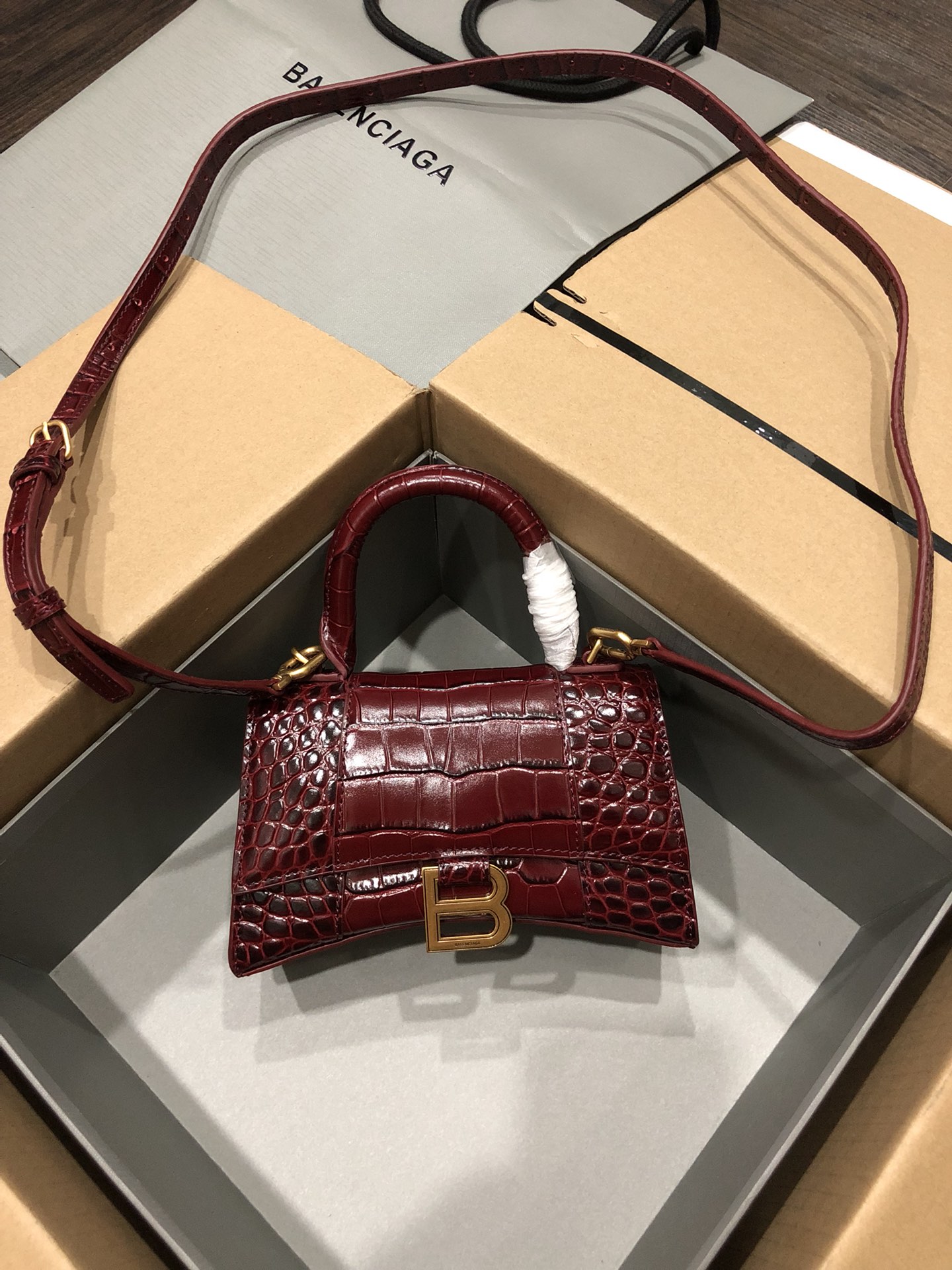 Ba*len*cia*ga small hourglass bag-13*8*19cm