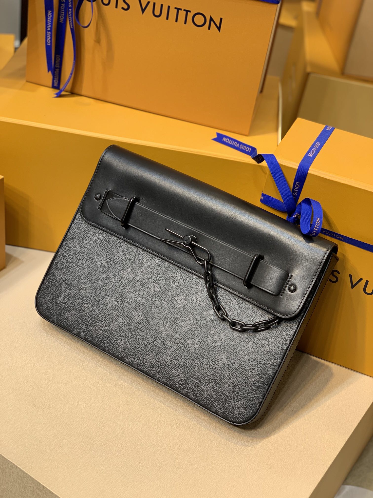 l0*is V*t0n pochette steamer -m80107-32 x 22 x 4cm