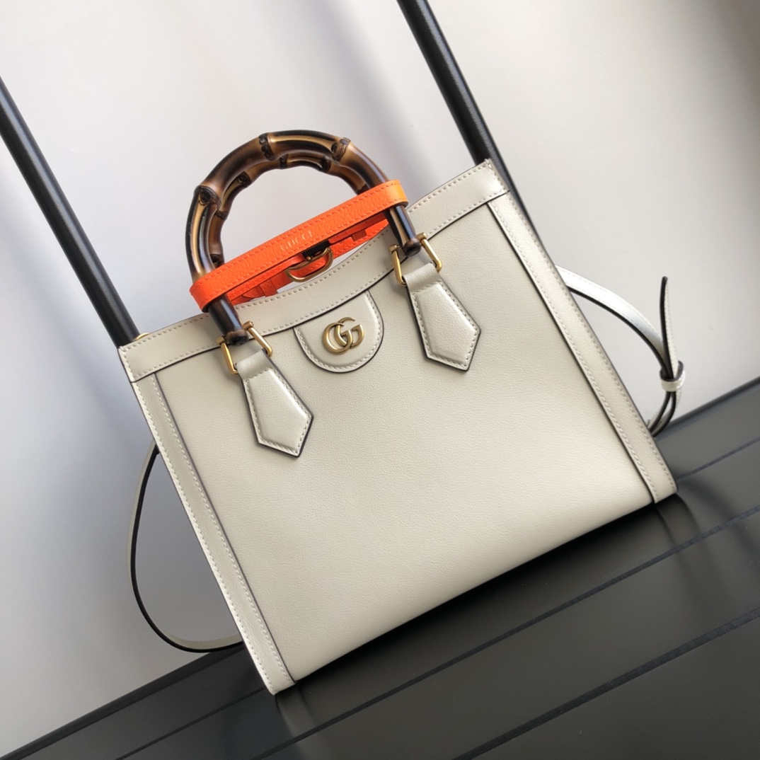 G*u*i diana top handbags