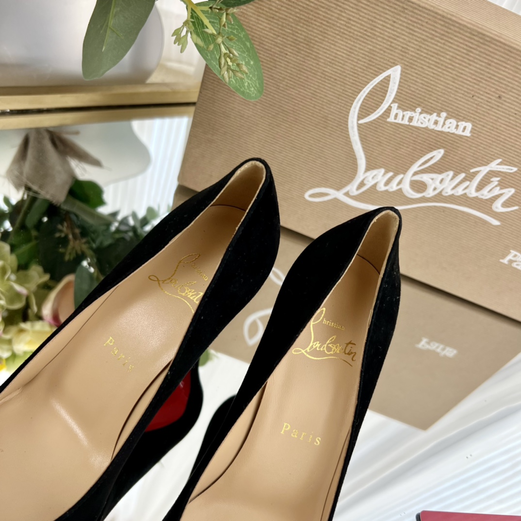 Ch**an louboutin heels