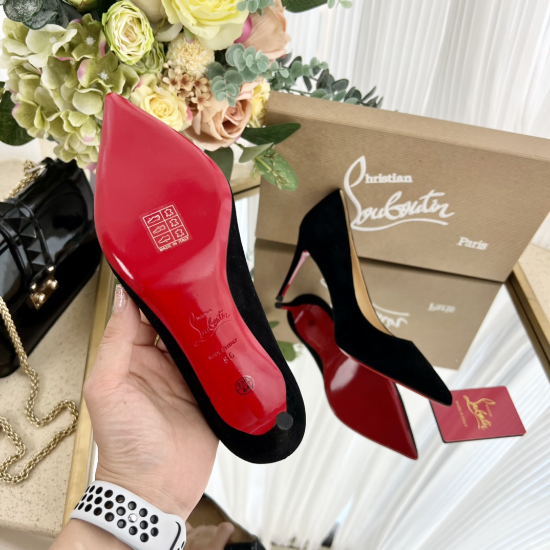 Ch**an louboutin heels