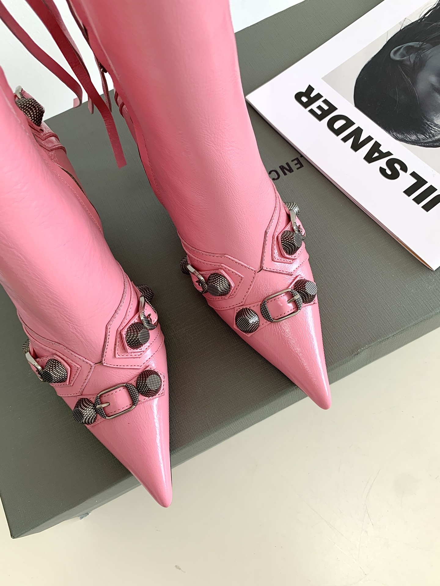Ba*len*cia*ga boots