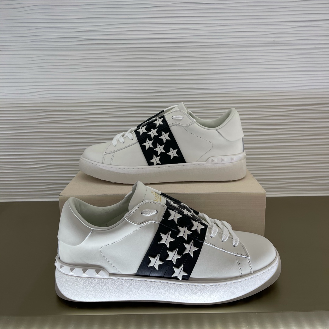 Va1e*ntin0 garavani sneakers