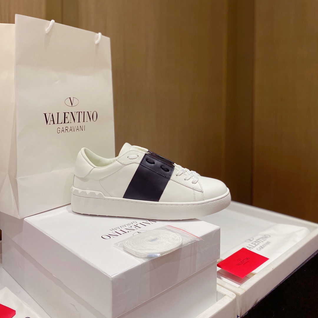 Va1e*ntin0 garavani sneakers