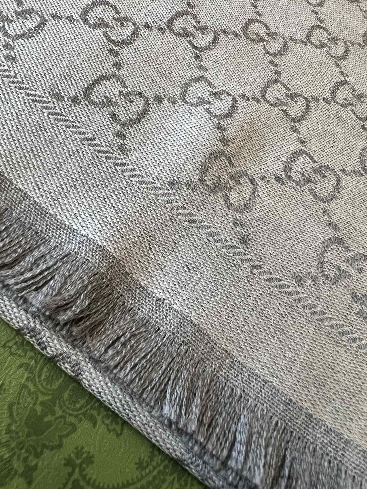 G*u*i scarf-48*180cm
